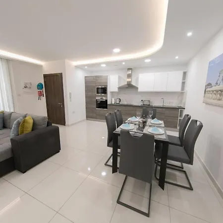 Orion 4a New State Of The Art Family דירה